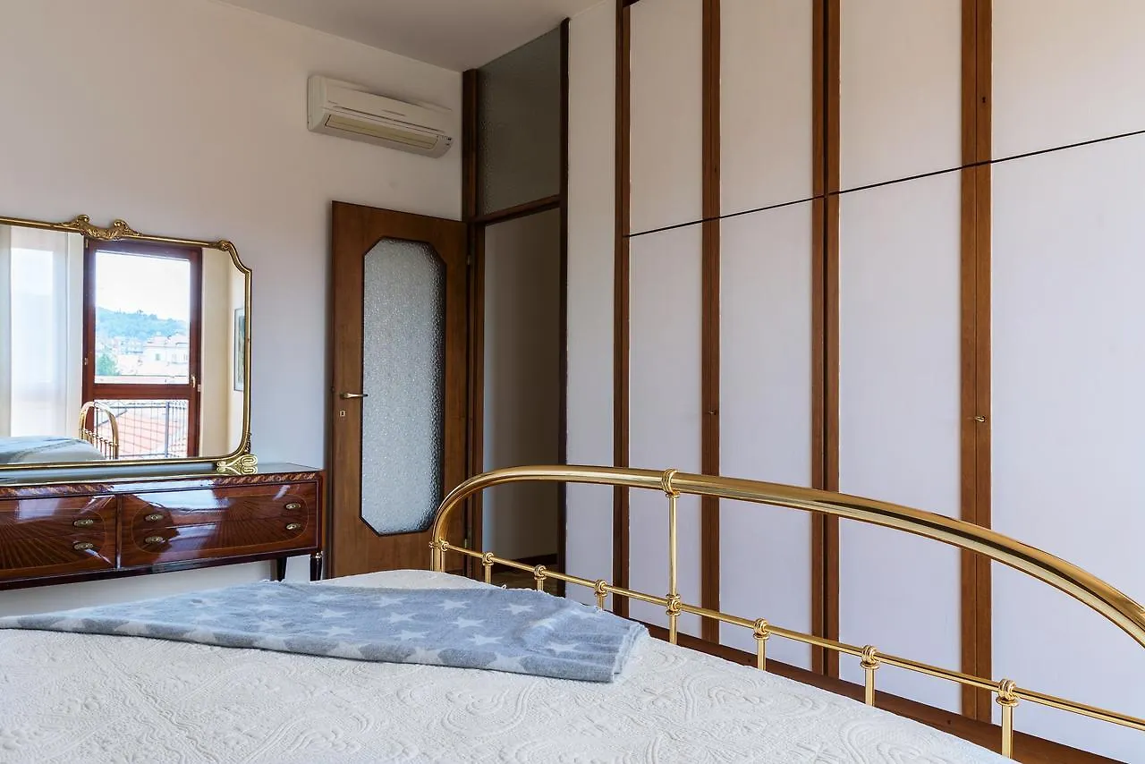 Vista Duomo - Bymyhomeincomo Apartment